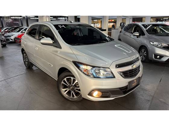 CHEVROLET ONIX 1.4 MPFI LTZ 8V FLEX 4P MANUAL CHEVROLET ONIX 1.4 MPFI LTZ 8V FLEX 4P MANUAL